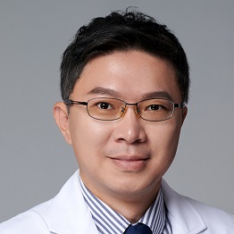 群英整形_黃志宏醫師_大頭照